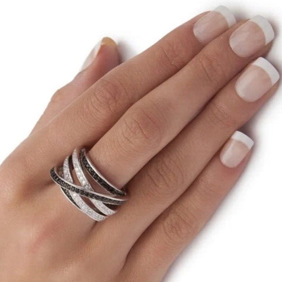 🖤Sterling Silver Black&White Cz Diamond Crisscross Stacked Ring - Picture 6 of 16